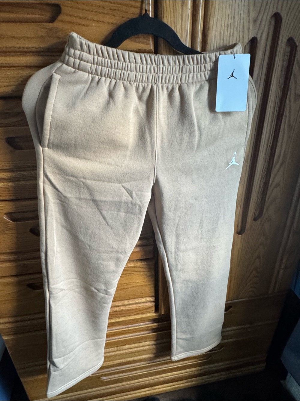 Jordan boys Beige/Tan Fleece Joggers with Jumpman Logo size medium